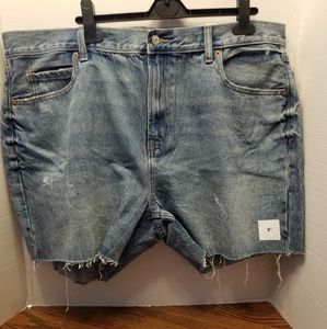 NEW with TAGS Old Navy jean shorts org $39.99